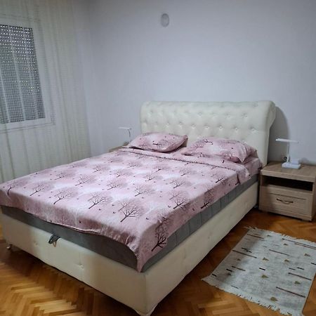 Apartment Vuk بودغوريتْسا المظهر الخارجي الصورة